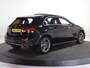 Mercedes-Benz A-klasse 250e Business Solution AMG | Panoramaschuifdak | Head-up display | Premium Plus | Stoelverwarming | 360° camera |
