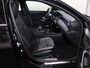 Mercedes-Benz A-klasse 250e Business Solution AMG | Panoramaschuifdak | Head-up display | Premium Plus | Stoelverwarming | 360° camera |