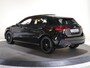 Mercedes-Benz A-klasse 250e Business Solution AMG | Panoramaschuifdak | Stoelverwarming | Achteruitrijcamera | MULTIBEAM LED | 19"inch AMG velgen |