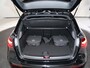 Mercedes-Benz A-klasse 250e Business Solution AMG | Panoramaschuifdak | Premium Plus | 19”AMG-velgen | Head-up display | Dodehoekassistent |