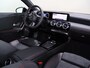 Mercedes-Benz A-klasse 250e Business Solution AMG | Panoramaschuifdak | Premium Plus | 19”AMG-velgen | Head-up display | Dodehoekassistent |