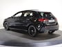 Mercedes-Benz A-klasse 250e Business Solution AMG | Panoramaschuifdak | Premium Plus | 19”AMG-velgen | Head-up display | Dodehoekassistent |