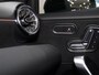 Mercedes-Benz A-klasse 250e Business Solution AMG | Panoramaschuifdak | Premium Plus | 19”AMG-velgen | Head-up display | Dodehoekassistent |