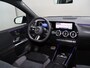 Mercedes-Benz B-klasse 250e Business Solution AMG | Panoramaschuifdak | Night | Winter pakket | Trekhaak | Stoelverwarming |