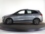 Mercedes-Benz B-klasse 250e Business Solution AMG | Panoramaschuifdak | Night | Winter pakket | Trekhaak | Stoelverwarming |