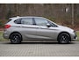 BMW 2-Serie Active Tourer 218i Sportline | Aut | Dealer OH | Navi | Pano | HUD | Camera | PDC v+a | Afn Trekhaak | LED | Hifi | Sportstoelen | etc.