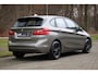 BMW 2-Serie Active Tourer 218i Sportline | Aut | Dealer OH | Navi | Pano | HUD | Camera | PDC v+a | Afn Trekhaak | LED | Hifi | Sportstoelen | etc.