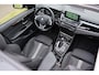 BMW 2-Serie Active Tourer 218i Sportline | Aut | Dealer OH | Navi | Pano | HUD | Camera | PDC v+a | Afn Trekhaak | LED | Hifi | Sportstoelen | etc.
