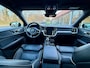 Volvo V60 2.0 T6 Plug-in hybrid AWD Plus / Incl. Volvo selekt garantie / Panoramadak Dark / H&K AUDIO /360°Cam / Pilot / BLIS