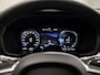 Volvo V60 2.0 T6 Recharge AWD Sport 390Pk Automaat (APPLE CARPLAY, GROOT NAVI, CAMERA, KEYLESS, SPORTSTOELEN, ADAPTIVE CRUISE, TREKHAAK, ELEK ACHTERKLEP, NIEUWSTAAT)