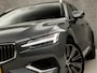 Volvo V60 2.0 T6 Recharge AWD Sport 390Pk Automaat (APPLE CARPLAY, GROOT NAVI, CAMERA, KEYLESS, SPORTSTOELEN, ADAPTIVE CRUISE, TREKHAAK, ELEK ACHTERKLEP, NIEUWSTAAT)