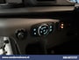 Ford Transit 2.0 TDCI 161pk Bakwagen 225cm hoog Laadklep Euro6 Airco | Camera | Cruisecontrol | 950kg laadvermogen Bijrijdersbank, 2800kg trekvermogen