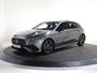 Mercedes-Benz A-klasse 180 Business Solution AMG | Panoramaschuifdak | Stoelverwarming | Achteruitrijcamera |  MULTIBEAM LED | Night |