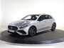 Mercedes-Benz A-klasse 180 Business Solution AMG | Panoramaschuifdak | Stoelverwarming | Achteruitrijcamera |  MULTIBEAM LED |