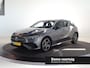 Mercedes-Benz A-klasse 250e Business Solution AMG | 30-06-2026 Beschikbaar | Panoramaschuifdak | Stoelverwarming | Achteruitrijcamera |  MULTIBEAM LED | Nightpakket |