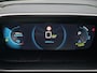 Peugeot e-2008 GT EV 50kWh 136pk AUTOMAAT | SCHUIF/KANTELDAK | STOELVERW. | 18" EVISSA | CLIMA | NAVI | CAMERA |
