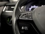 Skoda Octavia Combi 1.0 TSI Sportline Automaat (FACELIFT, APPLE CARPLAY, ADAPTIVE CRUISE CONTROL, STOELVERWARMING, SPORTSTOELEN, TREKHAAK, WITTE STIKSELS, NIEUWSTAAT)
