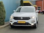 Volkswagen T-Roc 1.0 TSI Style CARPLAY | CRUISE | CLIMA | NAV | PDC | LMV | 38DKM!!