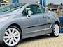 Peugeot 207 CC 1.6 VTi Féline AUTOMAAT! Leer l Airco ECC l JBL l Stoelverwarming l LM l Elek pakket! Goed ONDERHOUDEN NIEUWE APK!