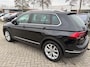 Volkswagen Tiguan 2.0 TDI Comfortline Business | Trekhaak | Climatronic | Apple Carplay | Parkeersensoren |