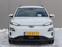 Hyundai Kona Premium 64kWh Automaat / WLTP 449 km / Fabrieksgarantie tot 04-2026 / Accu SoH 100% /  Navigatie / HUD / Stuur & Stoelverwarming / Dode hoek detectie / Apple Carplay Android / CCS / cruise control adaptief /