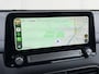 Hyundai Kona Premium 64kWh Automaat / WLTP 449 km / Fabrieksgarantie tot 04-2026 / Accu SoH 100% /  Navigatie / HUD / Stuur & Stoelverwarming / Dode hoek detectie / Apple Carplay Android / CCS / cruise control adaptief /