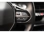 Peugeot e-208 EV Allure 50 kWh 3-Fase [ Navi Camera Stoelverwarming ]