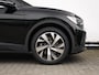 Volkswagen ID.4 Pro Limited Edition 77 kWh / 286 PK | Led matrix | 20" velgen | Navigatie | Camera | Keyless |