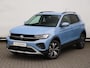 Volkswagen T-Cross Life Edition 1.0 TSI 116 PK | Camera | Parkeersenoren | Climate Control | LED | 17 inch velgen | Stoelverwarming |