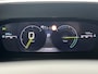 Peugeot 2008 Hybrid 145 GT 8 jaar Garantie / Elektr. schuifdak en bestuurdersstoel / Stoelverwarming / Camera 360° / Adapt. CC / Navi / Apple Carplay Android / 17" LM wielen / ook in zwart leverbaar /