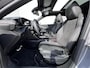Peugeot 2008 Hybrid 145 GT 8 jaar Garantie / Elektr. schuifdak en bestuurdersstoel / Stoelverwarming / Camera 360° / Adapt. CC / Navi / Apple Carplay Android / 17" LM wielen / ook in zwart leverbaar /