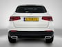 Mercedes-Benz GLC 300 e 4MATIC Business Solution AMG Panoramadak | 5 spaaks AMG lichtmetalen velgen | Treeplanken | Navigatie | Parking support | Inclusief 24 maanden MB Certified garantie voor Europa.