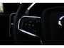 Volvo EX40 Single Motor Extended Range Plus 82 kWh | Adaptieve cruise control | Harman Kardon Geluidsinstallatie | Stoelen voor verwarmbaar | Stuurwiel verwarmbaar | Visual Park Assist | Pilot assist | 19'' Lichtmetalen
