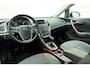 Opel Astra Sports Tourer 1.4 Turbo Cosmo 140 PK | Navigatie | Trekhaak | Climate control | Weinig kilometers | Camera | Extra getint glas | Half lederen bekleding