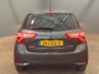 Toyota Yaris 1.5 Hybrid Y20 Exclusive Edition Parkeersensor Achter | Camera | 15" Lichtmetaal | Bluetooth | Climate Control | Cruise Control | Achteruitrijcamera | Airco (automatisch) | Cruise control