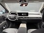 Kia EV3 Plus Advanced 81.4 kWh FROST BLUE | VEGAN LEDEREN STOELBEKLEDING | AUTO ACHTERKLEP | HARMAN KARDON SOUND SYSTEM | SCHUIF KANTEL DAK | 19 INCH LICHTMETALEN VELGEN