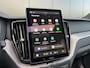 Volvo XC60 T6 Plug-in hybrid AWD Plus Black Edition | Direct Beschikbaar | Panoramadak | 360 Camera | Head-Up | Harman/Kardon | Elektrische Stoelen | Stoelverwarming