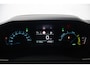 Peugeot e-2008 EV Blue Lease Active 50 kWh 3-Fase SOH 92,9% | Trekhaak | Navigatie | Camera | Carplay&Android