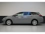 Toyota Auris Touring Sports 1.8 Hybrid Energy Plus | Trekhaak | Dealer onderhouden | Navigatie | Cruise control | All-seasonbanden |
