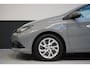 Toyota Auris Touring Sports 1.8 Hybrid Energy Plus | Trekhaak | Dealer onderhouden | Navigatie | Cruise control | All-seasonbanden |