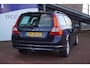 Volvo V70 2.0 Momentum / Vol-leder / Stoelverwarm. / ecc/ Elek-klep/Orig-NL / = GOED ONDERHOUDEN !!