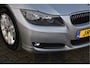 BMW 3-Serie 325i Executive Clima | PDC | Multi-stuur | Xenon | LMV | Cruise