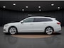Skoda Superb Combi 1.5 TSI First Edition | Pano dak | Trekhaak | Camera | Elekt Achterklep | Navigatie | ACC |