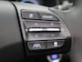 Hyundai Kona 1.6 GDI HEV Premium Sky / LEDEREN BEKLEDING / AUTOMAAT / STOELVERWARMING EN VENTILATIE / NAVIGATIE / ADAPTIEVE CRUISE CONTROL / CLIMATE CONTROL / SCHUIF-KANTELDAK