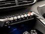 Peugeot 3008 1.2 PureTech GT Line Première Sport Automaat (PANORAMADAK, DIAMOND STITCHING, LEDER, STOELVERWARMING, SPORTSTOELEN, CLIMATE, CRUISE, CAMERA, APPLE CARPLAY, NIEUWE APK, NIEUWSTAAT)