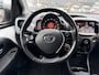 Toyota Aygo X X-PLAY APPLE/ANDROID AIRCO CAMERA DAB+ EL-RAMEN NL-AUTO DEALER-ONDERHOUDEN