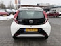 Toyota Aygo X X-PLAY APPLE/ANDROID AIRCO CAMERA DAB+ EL-RAMEN NL-AUTO DEALER-ONDERHOUDEN