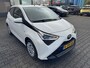 Toyota Aygo X X-PLAY APPLE/ANDROID AIRCO CAMERA DAB+ EL-RAMEN NL-AUTO DEALER-ONDERHOUDEN