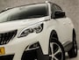 Peugeot 3008 1.2 PureTech Allure Automaat (APPLE CARPLAY, RIJMODUS KNOP, CAMERA, ZWART DAK, DIGITAL COCKPIT, GETINT GLAS, HALF LEDER, BLUETOOTH, NIEUWSTAAT)