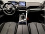 Peugeot 3008 1.2 PureTech Allure Automaat (APPLE CARPLAY, RIJMODUS KNOP, CAMERA, ZWART DAK, DIGITAL COCKPIT, GETINT GLAS, HALF LEDER, BLUETOOTH, NIEUWSTAAT)